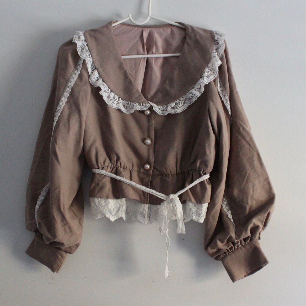 NWOT Honey Cinnamon Lace Top